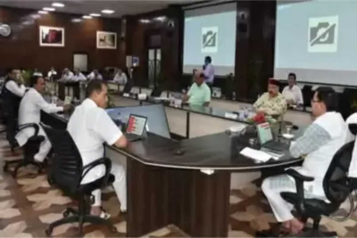 उत्तराखंड राज्य अधीनस्थ सेवा चयन आयोग द्वारा लगभग 7000 पदों पर गतिमान भर्ती प्रक्रिया राज्य लोक सेवा आयोग को हस्तान्तरित